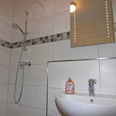 In Lemkenhafen For 2 Personen, Cleaning Included Apartamento
