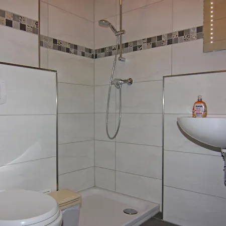 Apartamento In Lemkenhafen For 2 Personen, Cleaning Included *